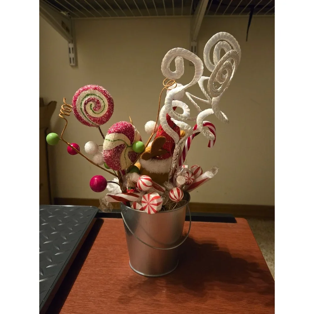 Christmas Reindeer Candy Centerpiece Merry Christmas Metal Bucket Decoration